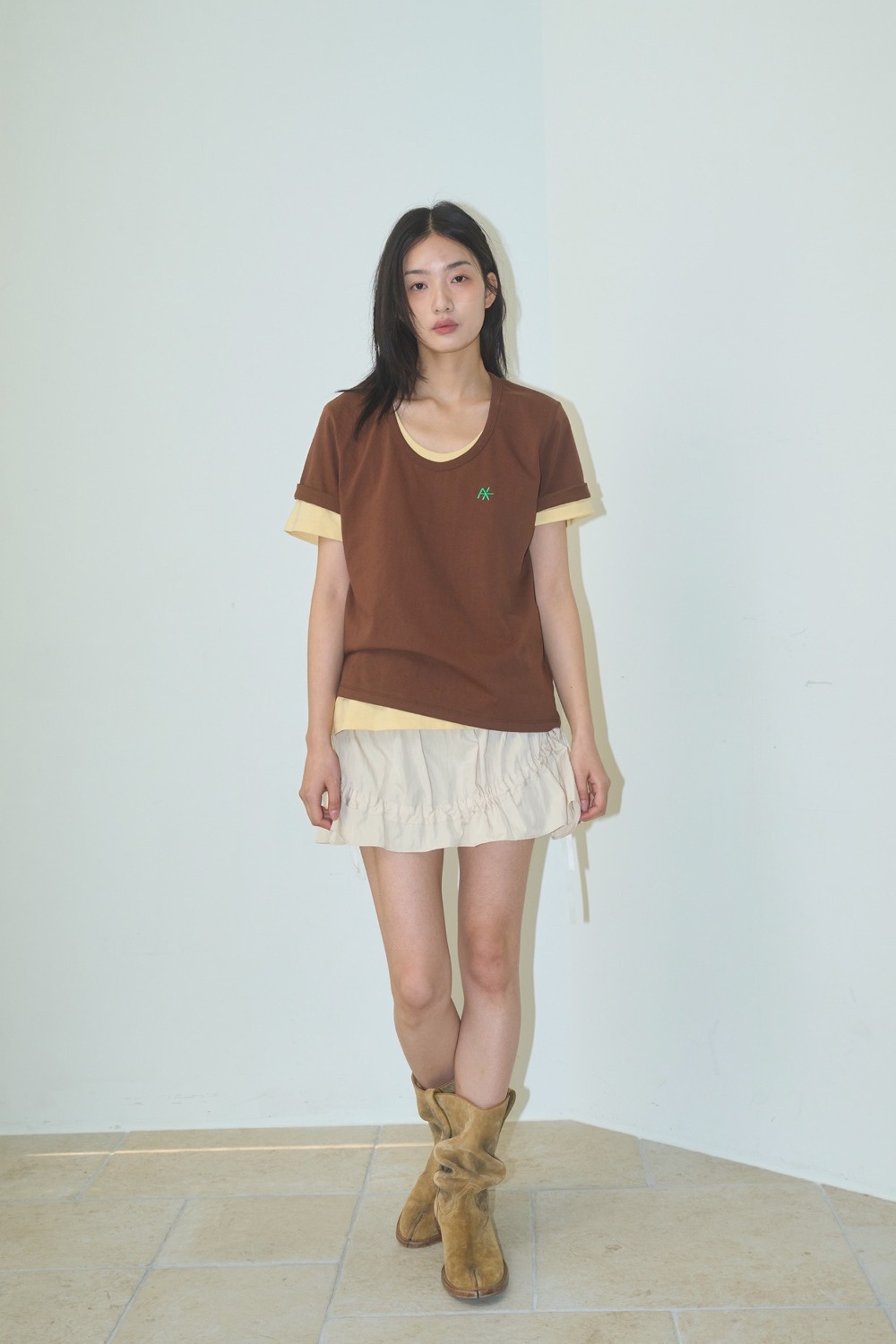 Frilly Mini Skirt / Beige