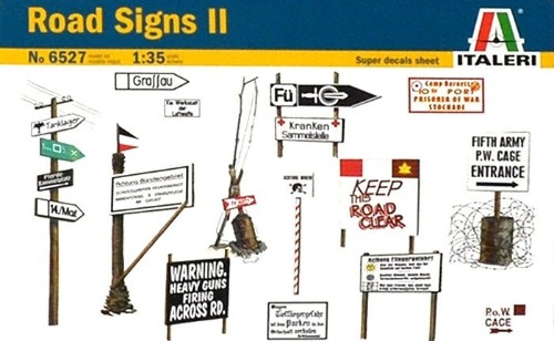 6527  1/35 WWII Road Signs II