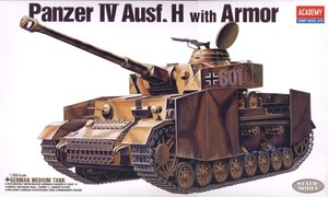 13233  Panzer IV Ausf. H with Armor