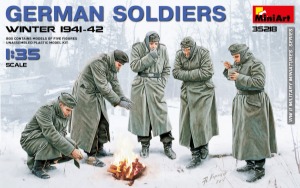 35218  1/35 German Soldiers Winter 1941-1942