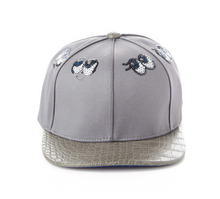 [SOLD OUT] SHY FRIENDS SNAP grey