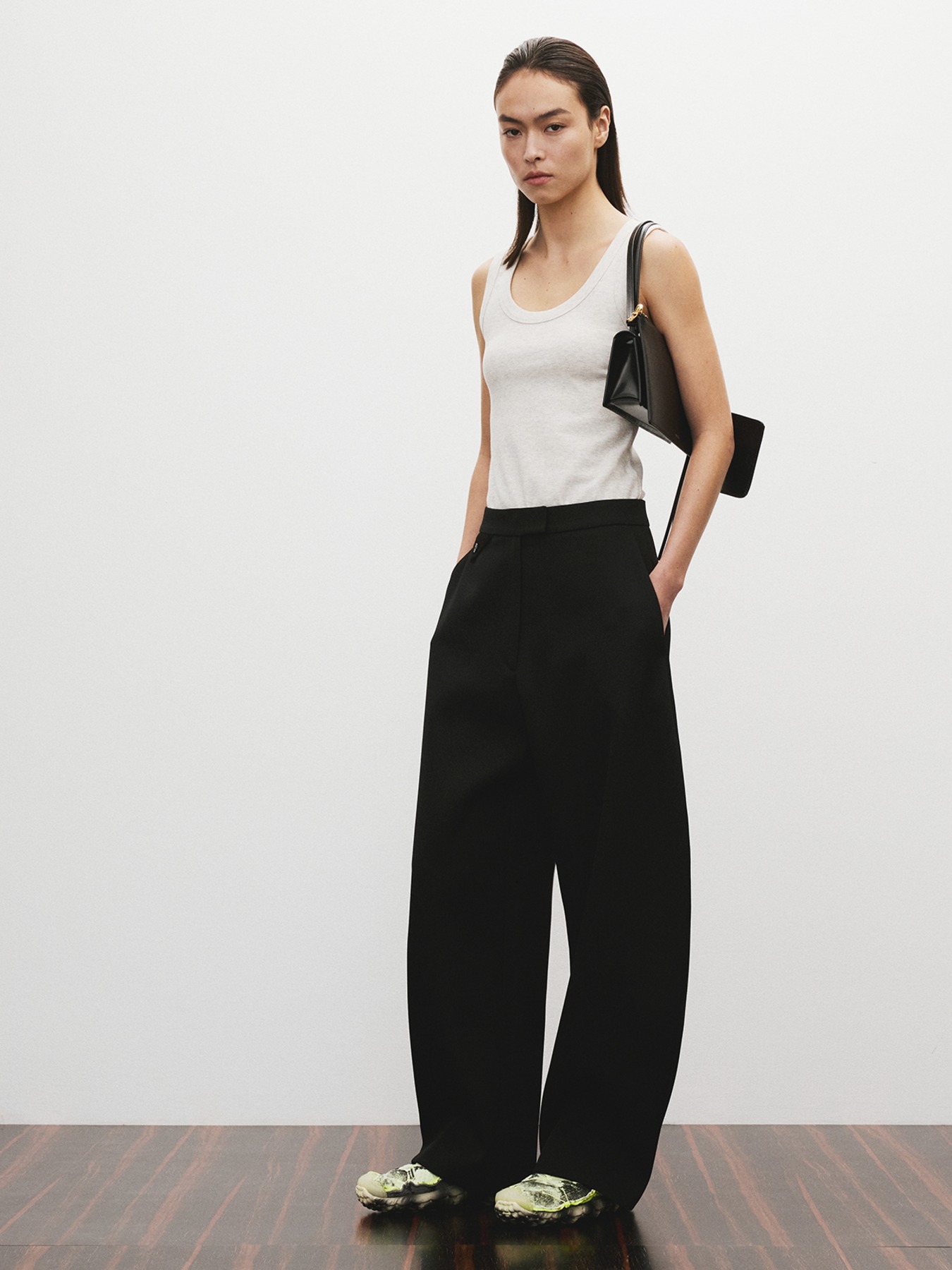 RECTO■25SS_ASYMMETRIC TWISTED TOP■正規品/大人気 RECTO - Official Website