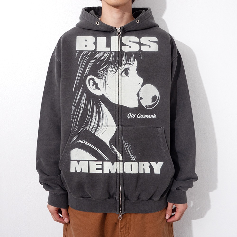 QT8 GARMENTS 큐티에잇