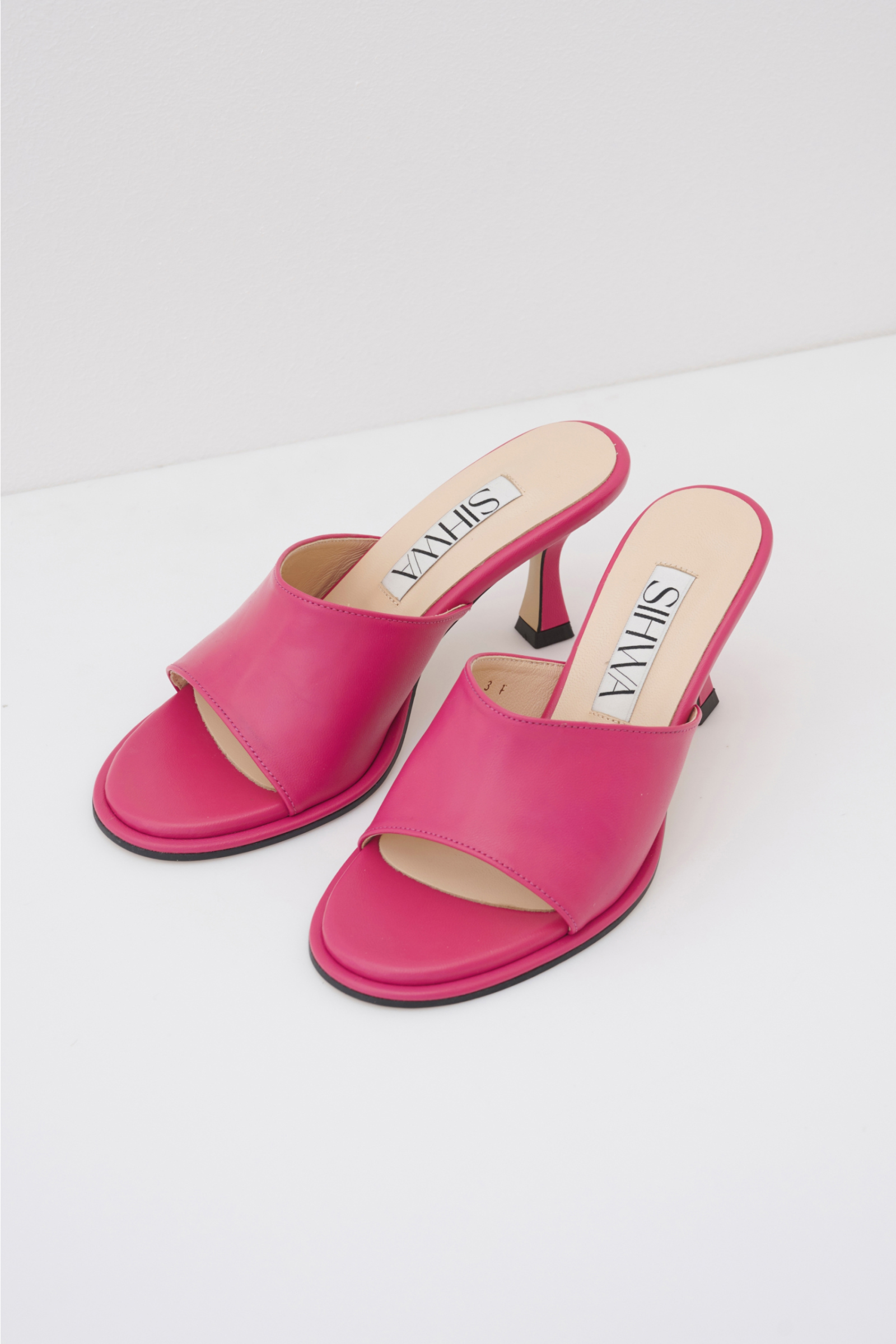 신발 핑크 색상 이미지-S1L58