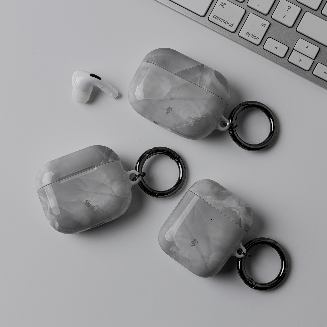 [Airpods cases] Accidental No.19