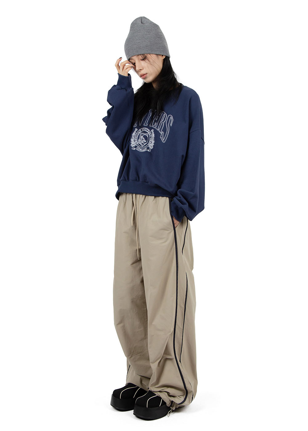 DOUBLE LINE TRACK PANTS **열흘 소요**