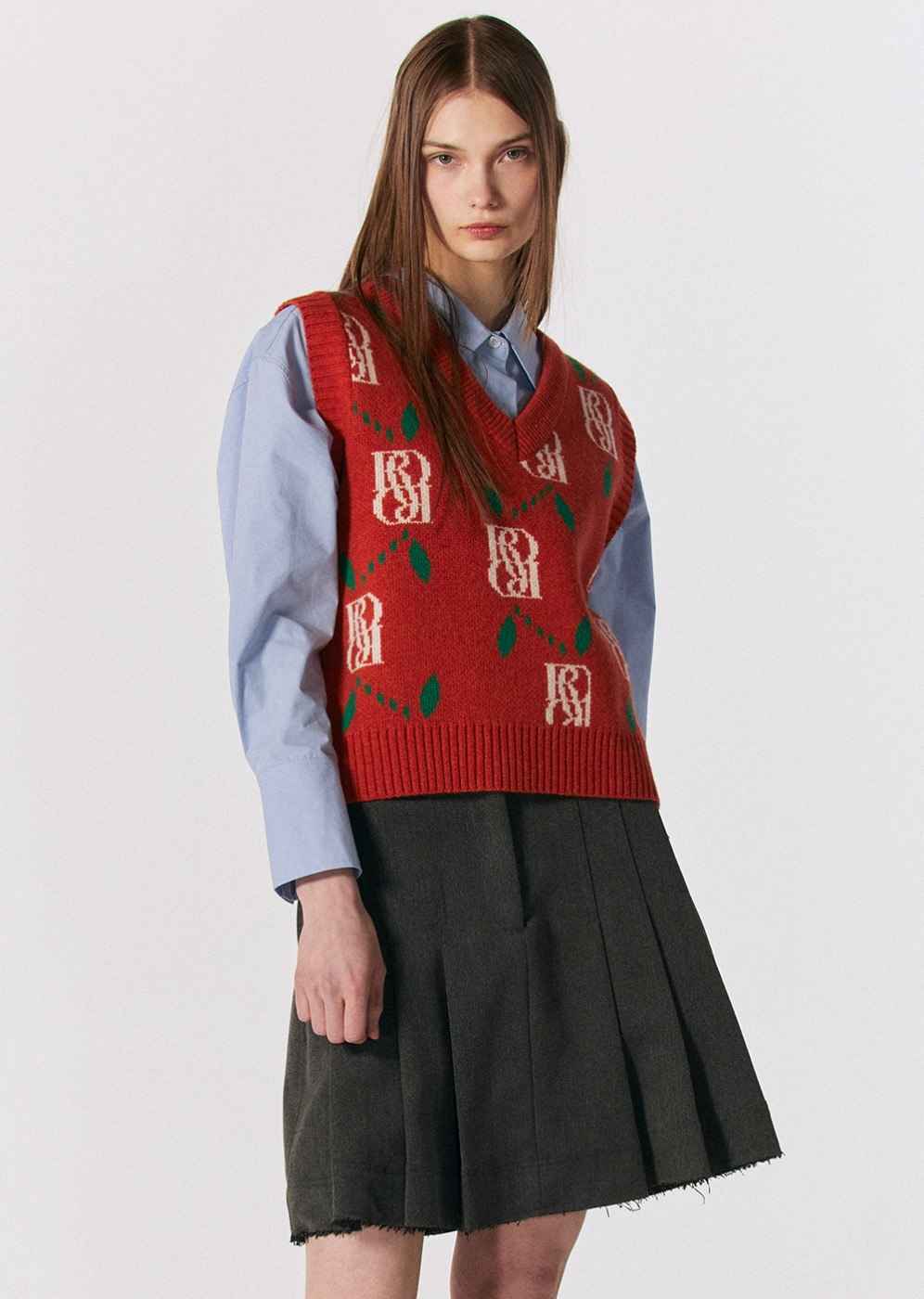 Jacquard V Neck Knit Vest [RED ORANGE]Jacquard V Neck Knit Vest [RED ORANGE]로씨로씨