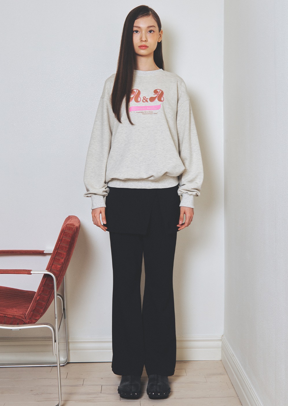 Anemoia graphic Sweatshirt [BEIGE OAT]Anemoia graphic Sweatshirt [BEIGE OAT]로씨로씨