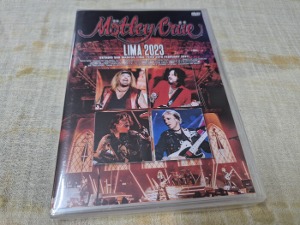 2CD＋DVD！モトリー・クルー / ラウド・アズ・ファック 2CD＋DVD！モトリー・クルー / ラウド・アズ・ファック