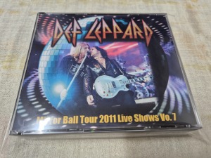 DEF LEPPARD - rzrecord