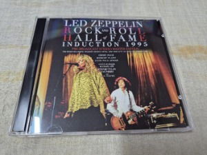 r*7様 レッド・ツェッペリン:グレイト・シカゴ・ファイアー⭐️9CD ＆1DV r*7様 レッド・ツェッペリン:グレイト・シカゴ・ファイアー