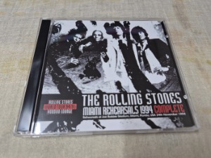 rolling stones superdome 1994 (放送ライブ音源) THE ROLLING STONES - SEATTLE 1994(2CD) - navy-blue