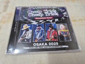 CHEAP TRICK - rzrecord