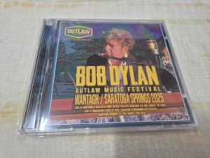 ボブ・ディラン 1978 WORLD TOUR ANTHOLOGY (6CD) ボブ・ディランが1978年に行なった武道館公演2DAYSが完全版として