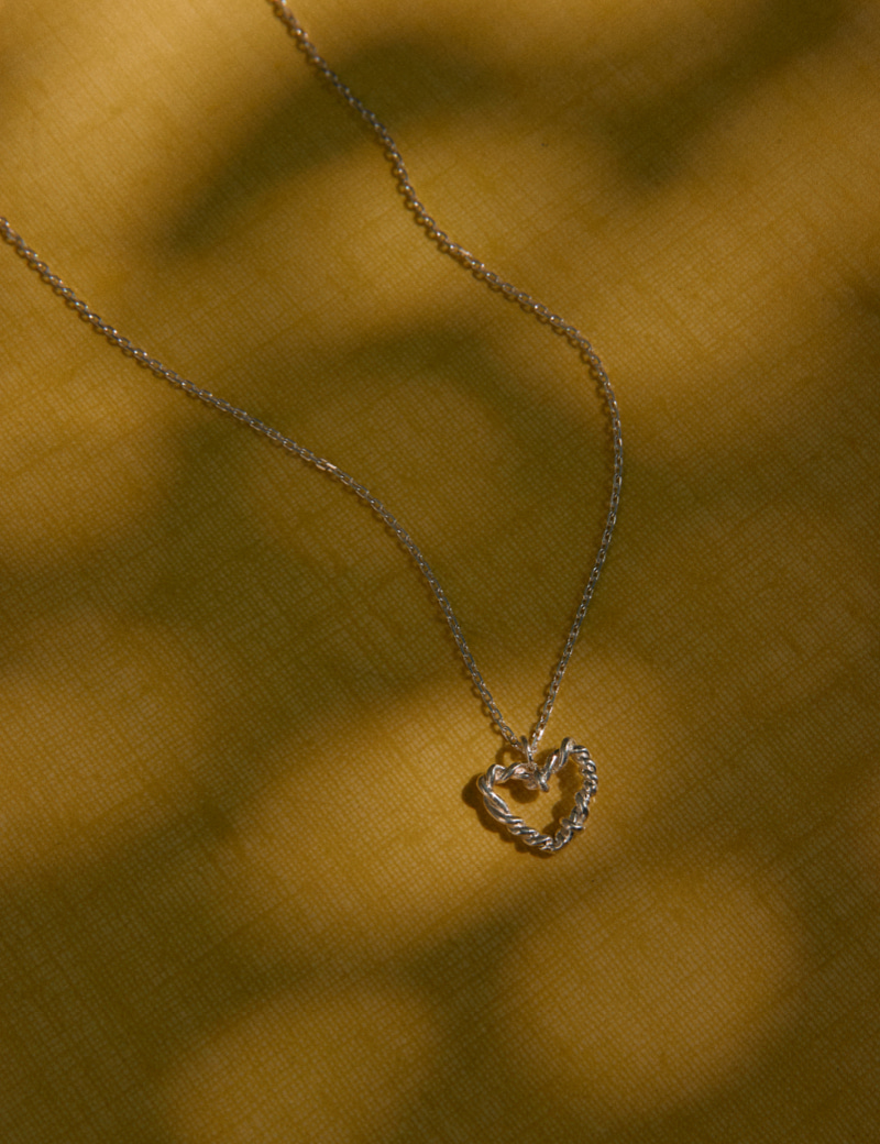 [2nd] Heart Knot Necklace(Silver)