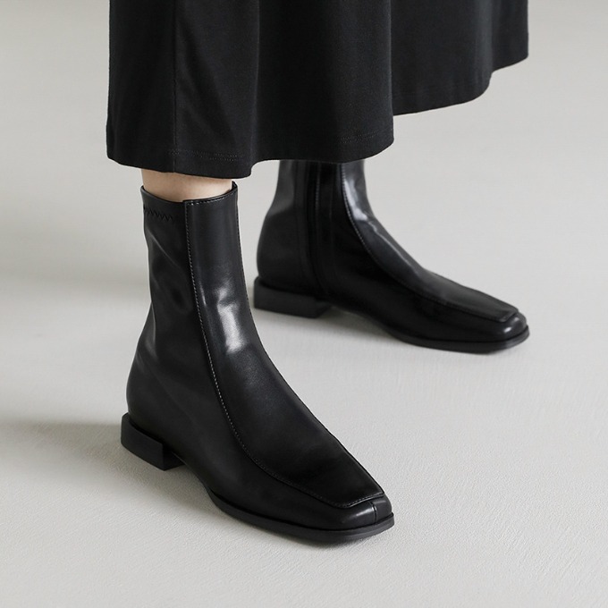 Square Toe Sock Boots Black Flat SAPPUN KOREA Lorenti Square Socks