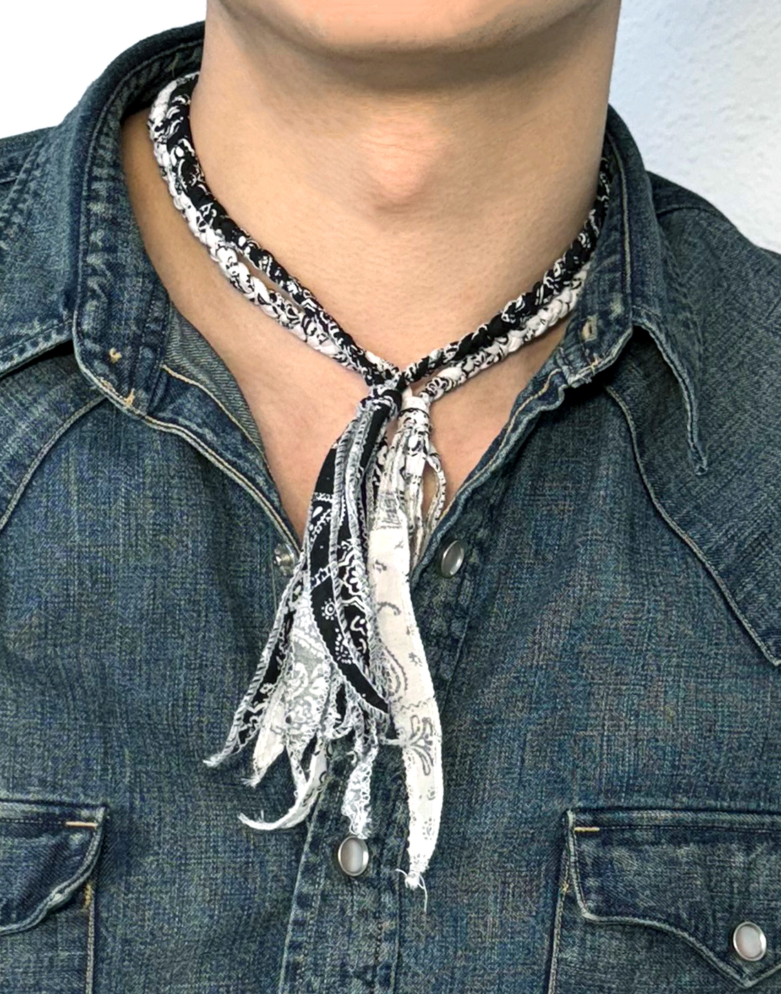 [hand made] paisley bandana knot necklace black
