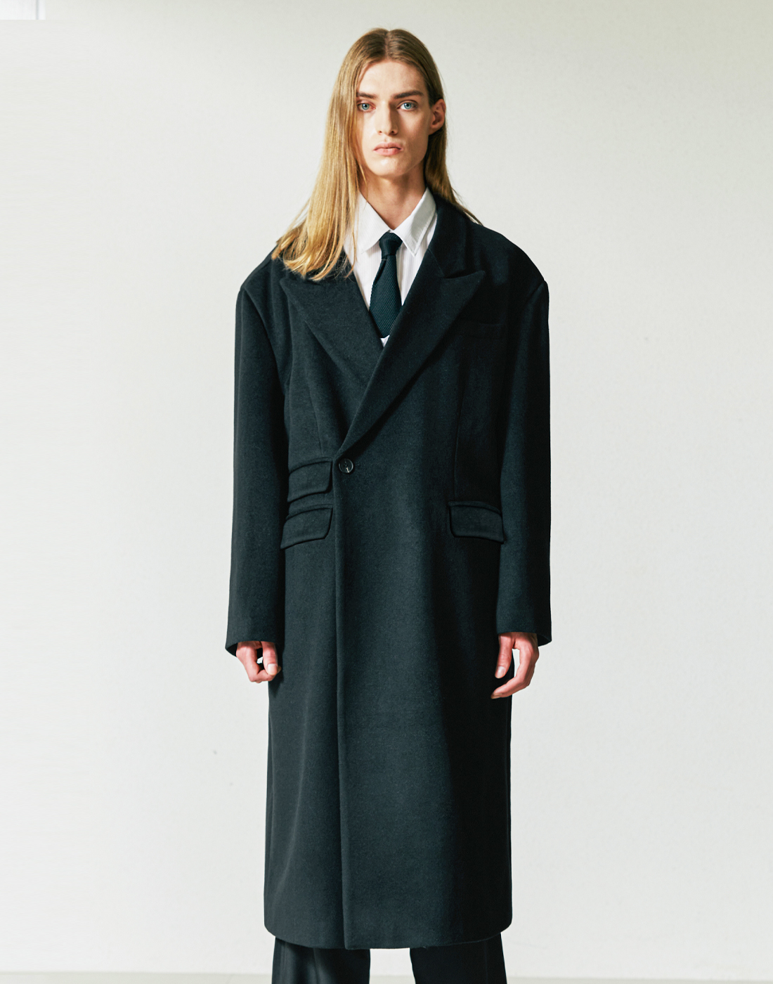 Wool Blended Maximal Double Button Coat Black