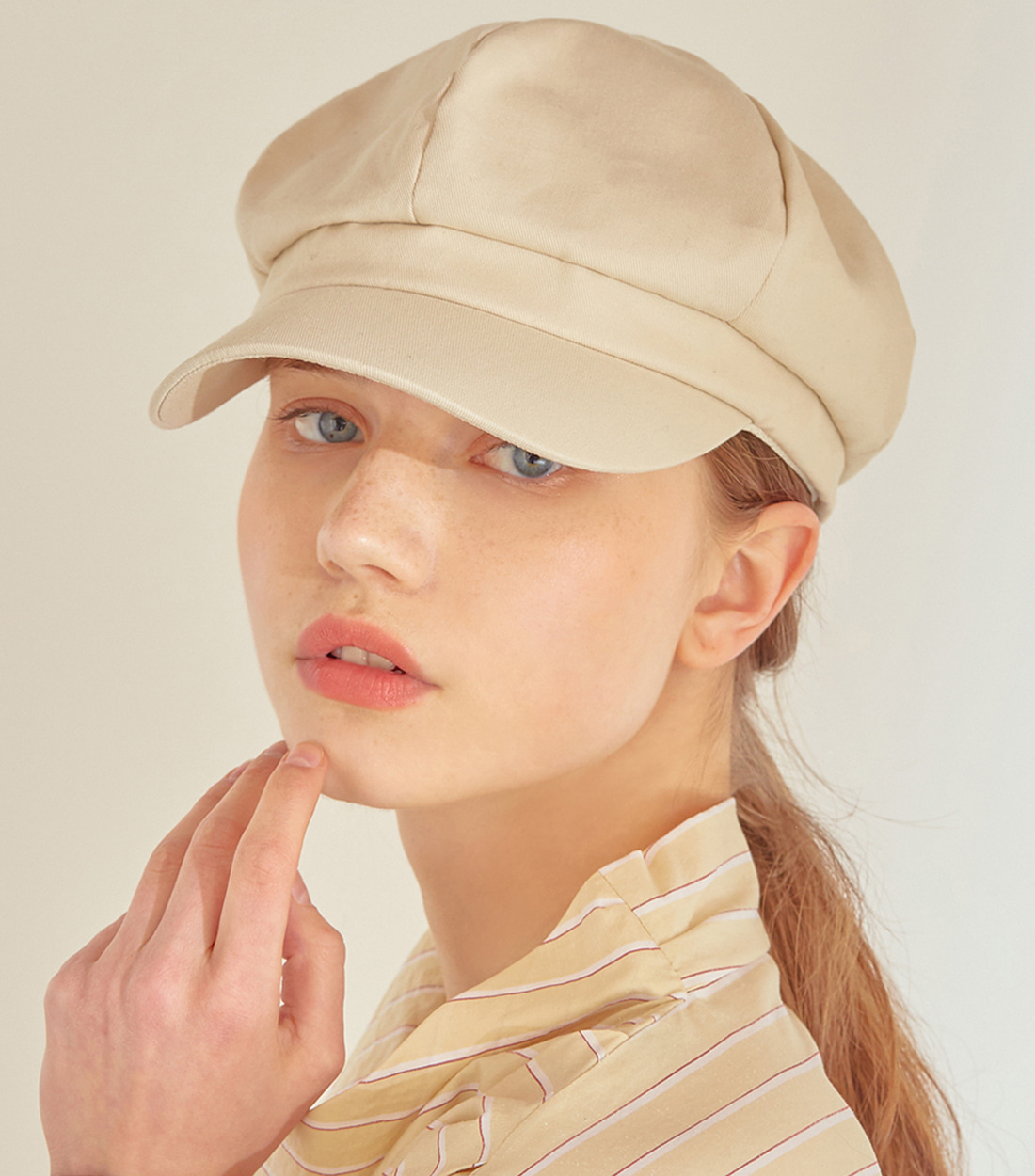 boni newsboy cap - cotton light beige