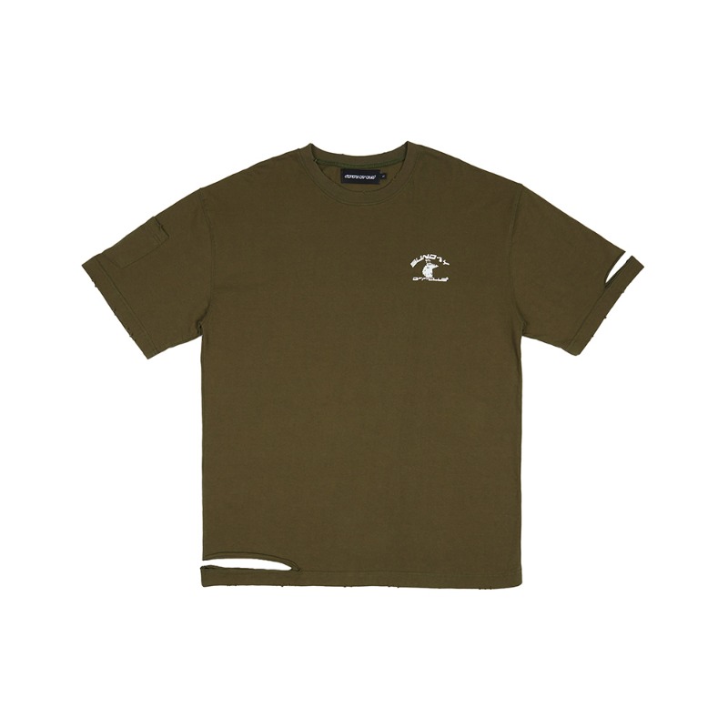 [SUNDAY OFF CLUB : 선데이오프클럽]  WAR KID Sleeve Pocket T-Shirt - Khaki