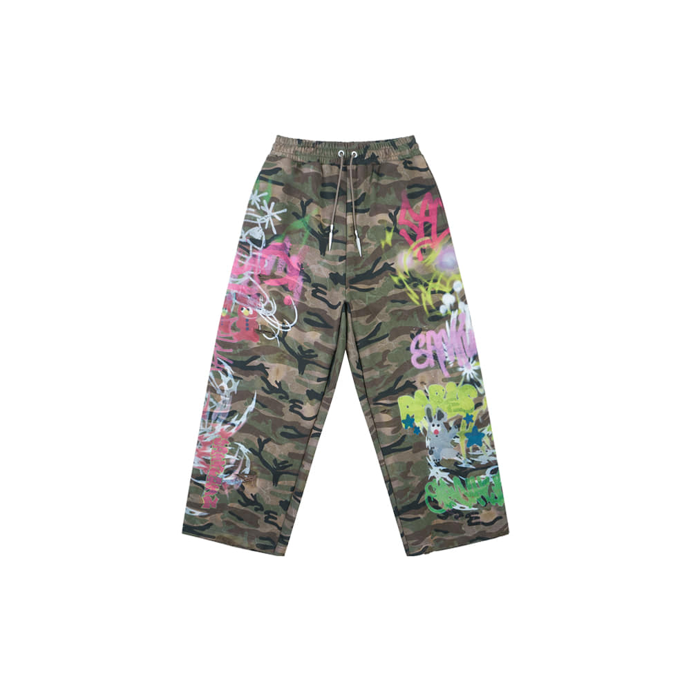 SANKUANZ 산쿠안즈] Cities graffiti sweatpants camo SAMPLAS