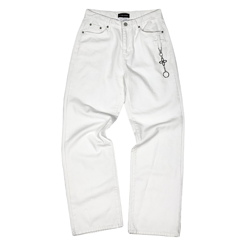 [SURGERY : 써저리] Clover logo keyring jeans White