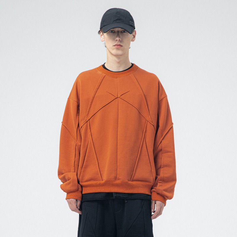 [ATTÈMPT : 어템트] 3D Sharp Pleats Dart Pattern Seam Detail Sweatshirt Orange