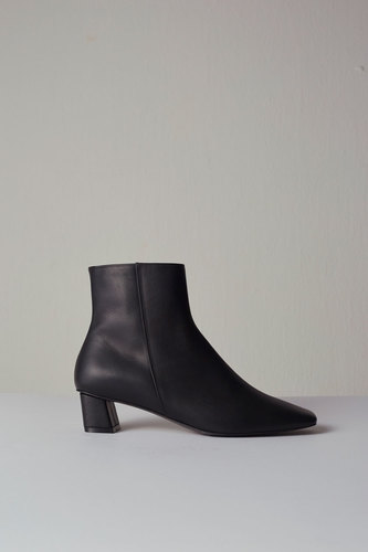 Chloe Ankle Boots Leather Black