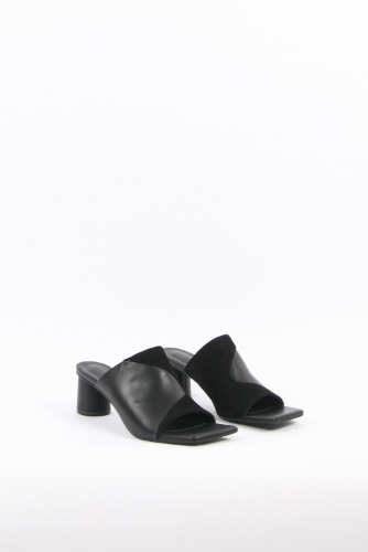 Ari Sandals Leather Blackblanc sur blanc blanc sur blanc 블랑수블랑 디자이너 슈즈
