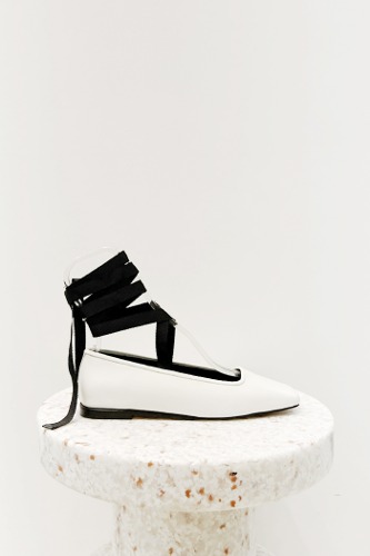 Gigi Ballet Flats Ivoryblanc sur blanc blanc sur blanc 블랑수블랑 디자이너 슈즈