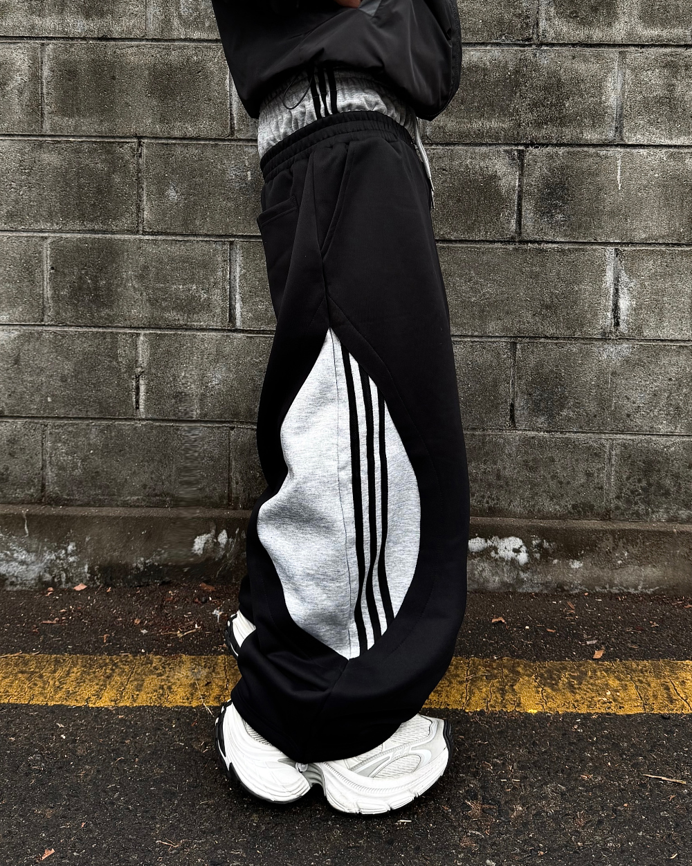 바지 모델 착용 이미지-S1L25