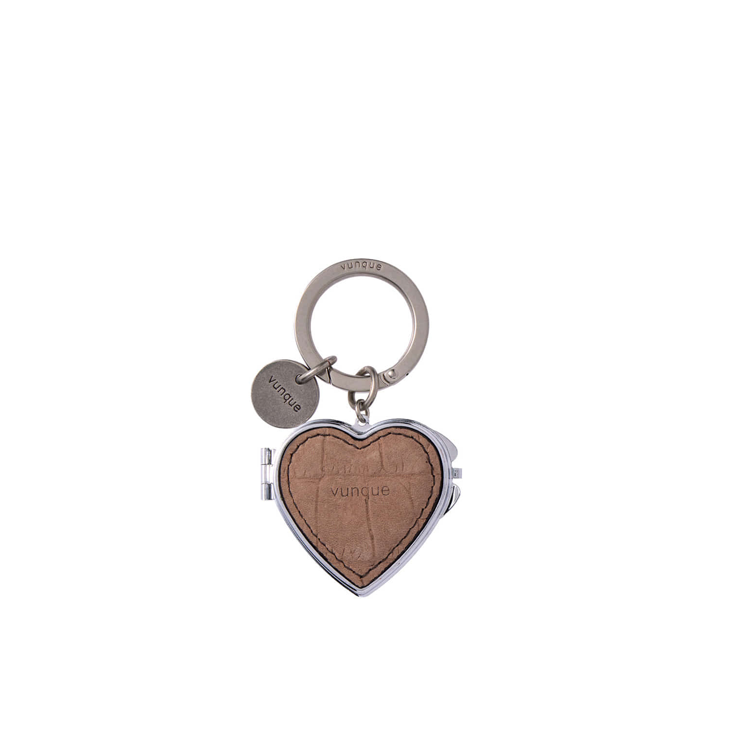 【vunque】韓国人気★ Initial Leather Charm vunque(ブンク) バッグチャーム(レディース) - 海外通販のBUYMA