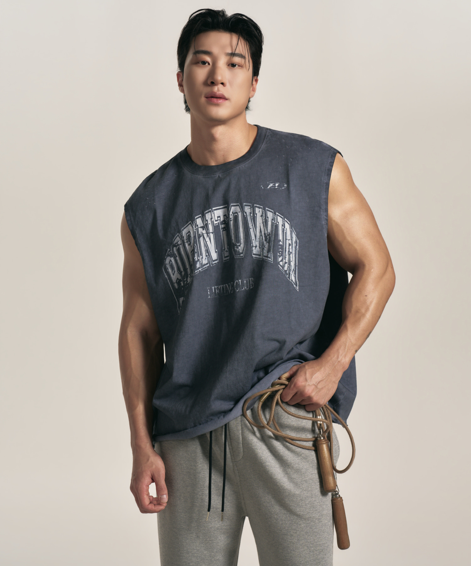 MEN - SLEEVELESS - BORNTOWIN