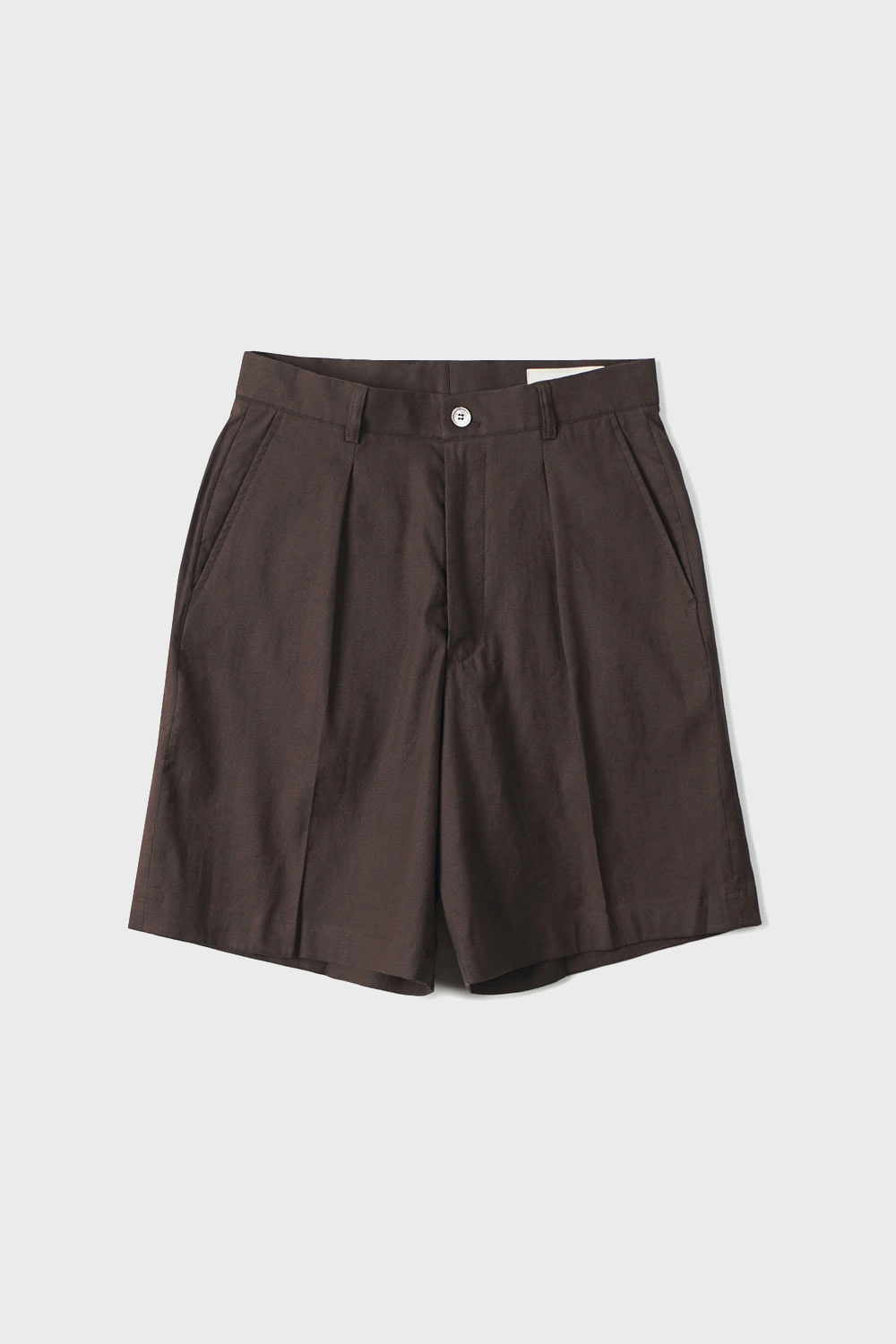 ONE PLEATED WIDE SHORTS