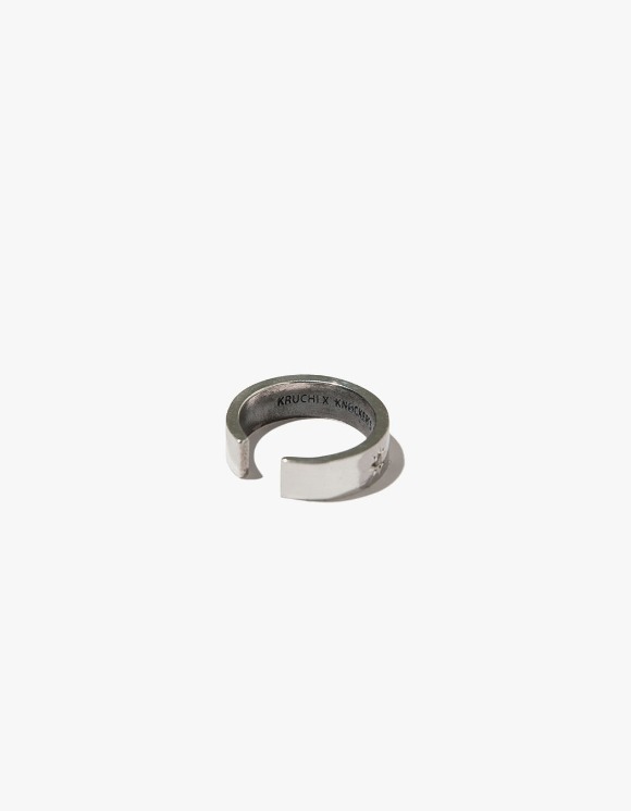 Kruchi lab Diamond Single Ear Cuff - Silver | HEIGHTS | 하이츠 온라인 스토어
