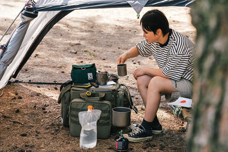 Selected Publications Interview : Camping with Wild Things 03 | 하이츠스토어