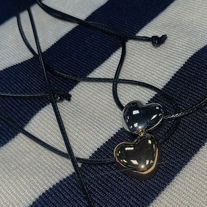데너하트-necklace