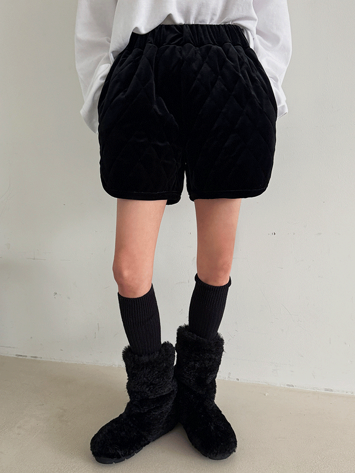 벨벳퀄팅숏팬츠-shorts