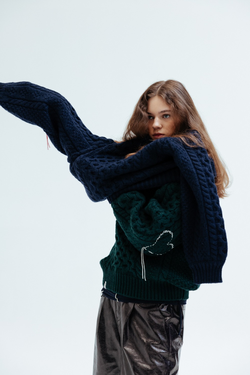 Mused Handmade Heart Cable Knit Pullover - Navy