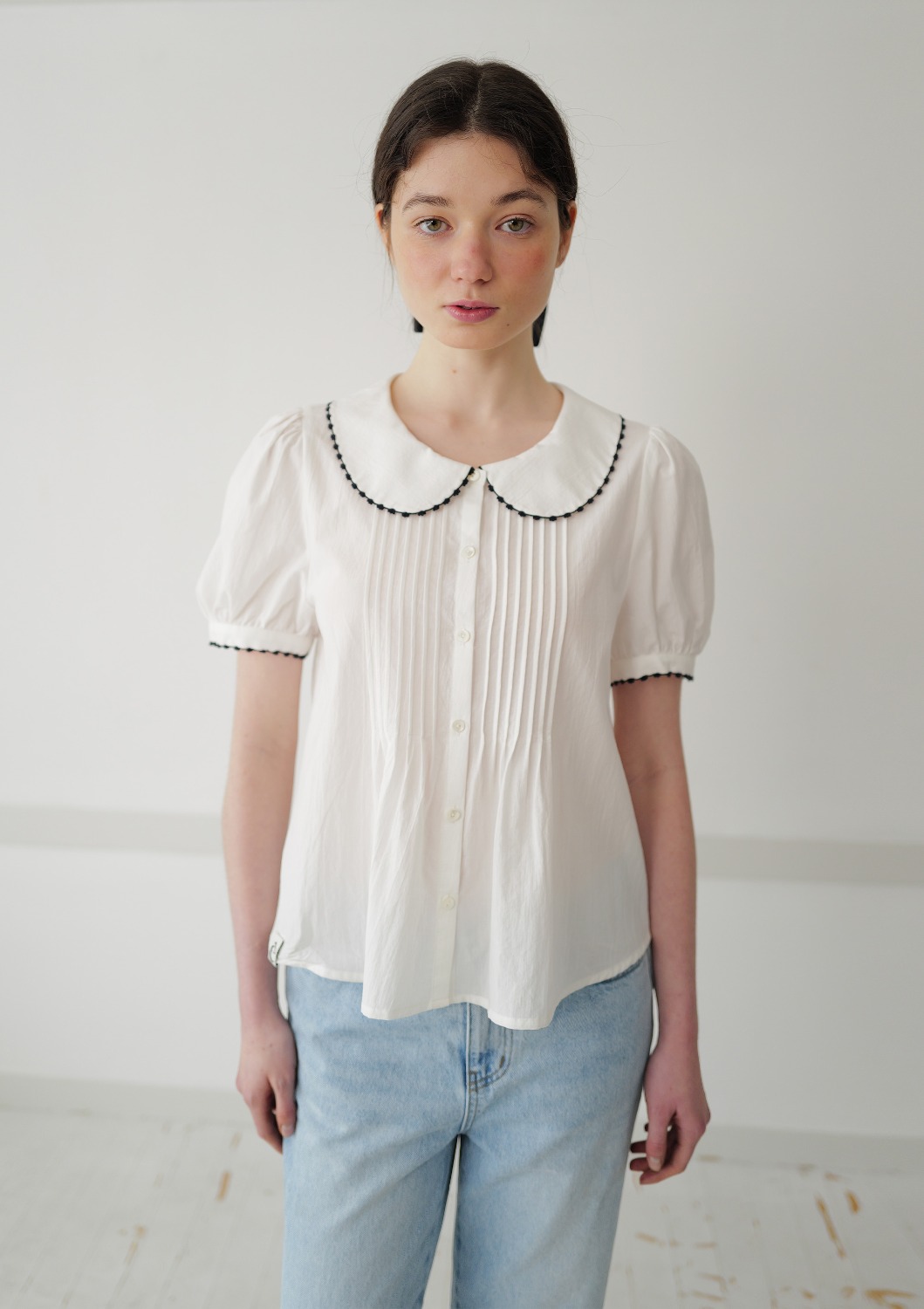 Mused Pintuck Hand Emb Blouse - White