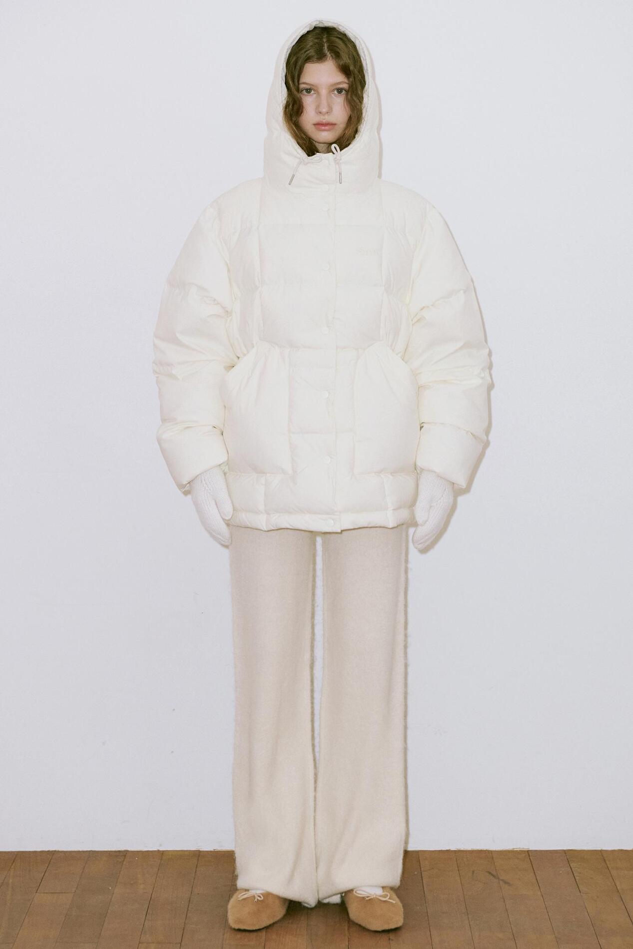 【sinoon】Hoodie Puffer Jacket ★韓国人気★ 追跡付 関税込【sinoon】Hoodie Puffer Jacket / 追跡送