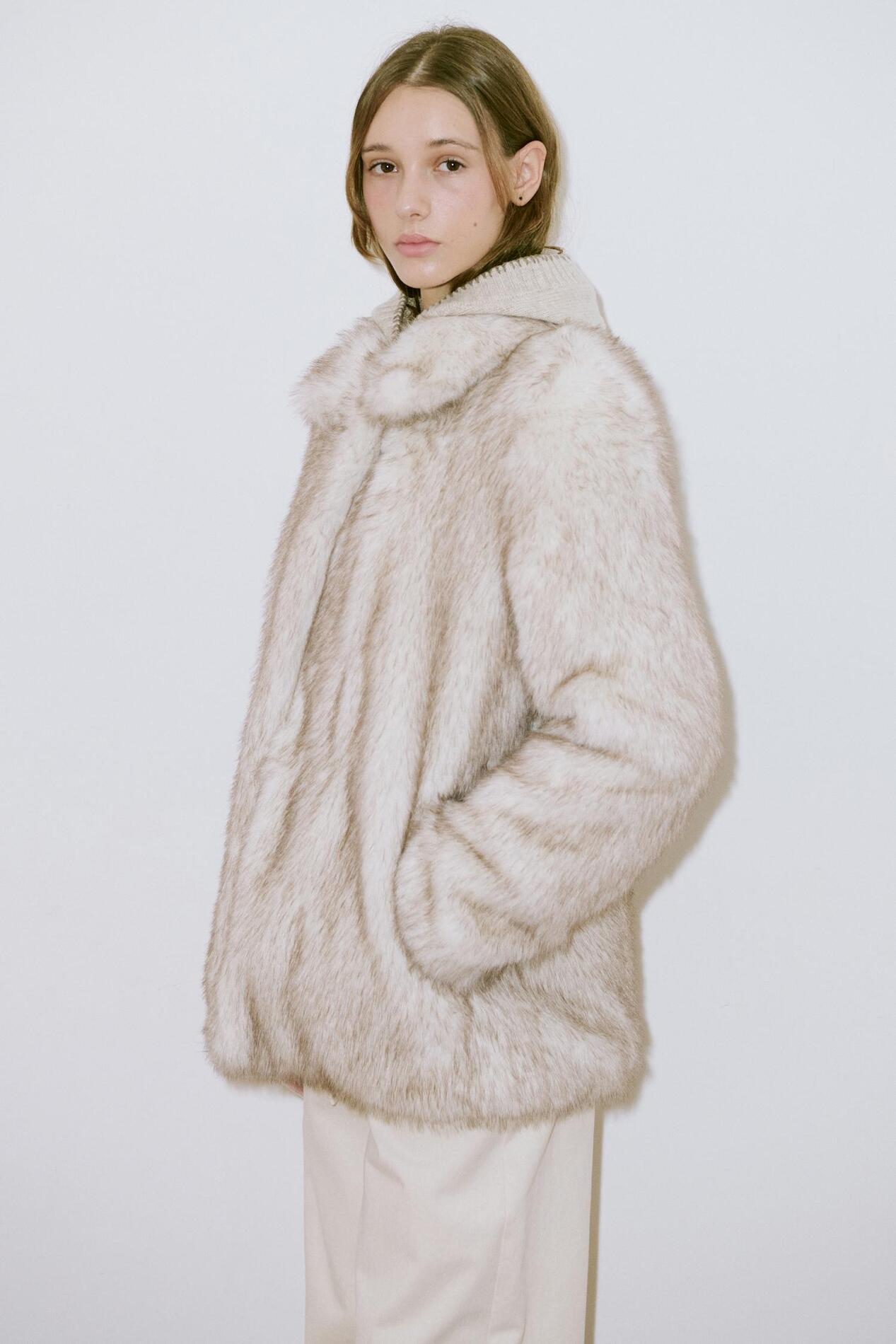 ★早期完売★Sinoon★ Heavy Mix Fur Jacket ★追跡付★ MUSINSA | SINOON Heavy Mix Fur Jacket (Ash Brown)