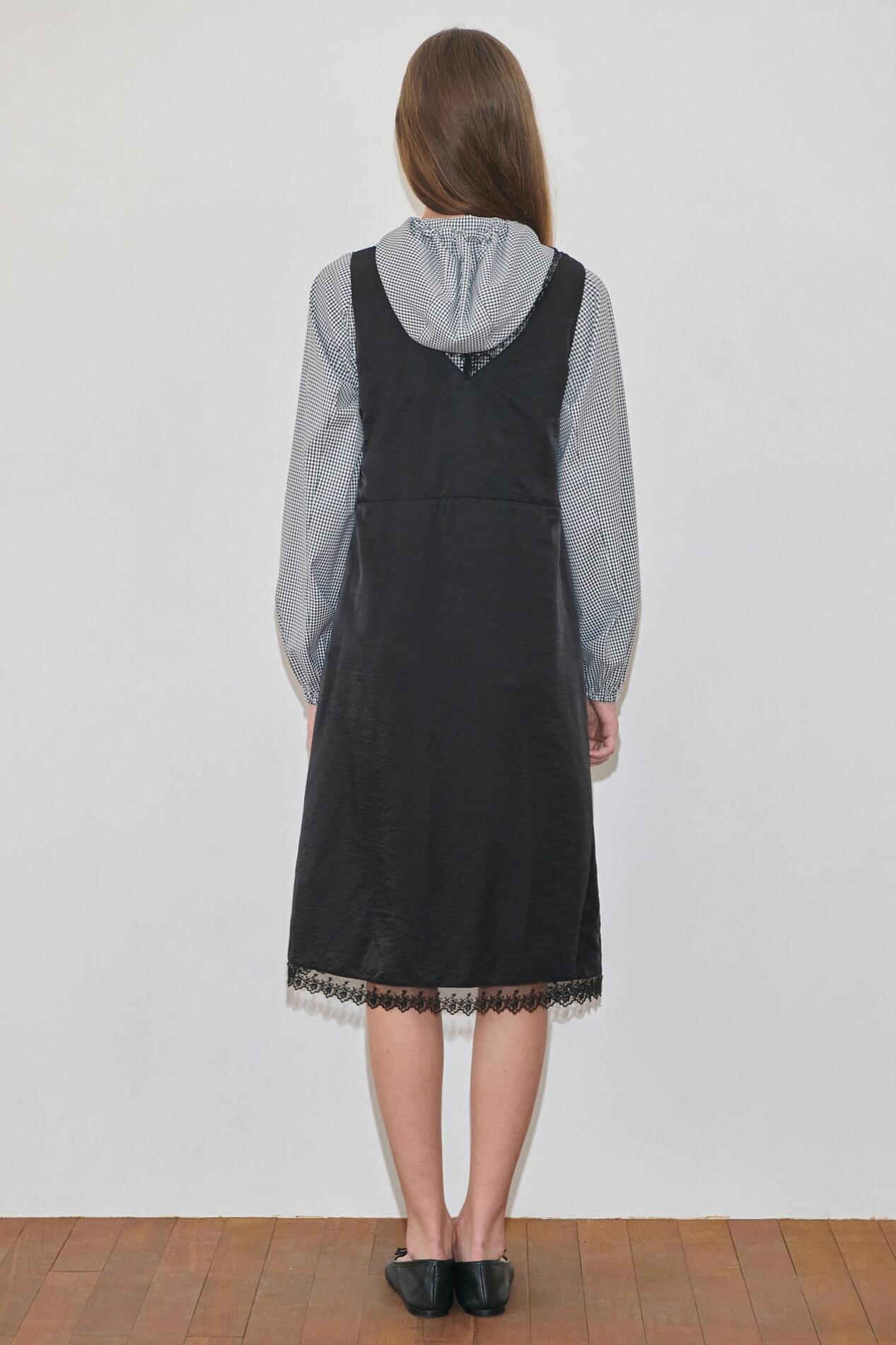 【Sinoon】★ 韓国人気 ★ Silky Lace Slip Dress ★ 2 COLOR Silky Satin Cross Waist Tie Thin Strap Mini Dress IO27