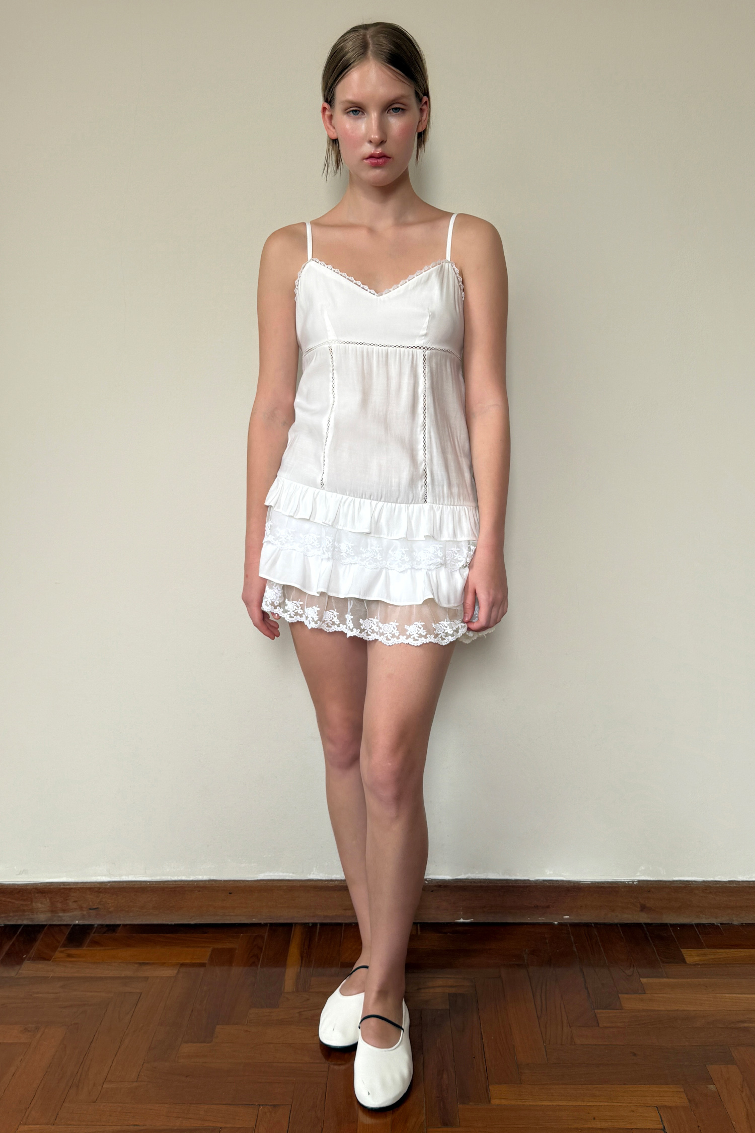 [Sinoon] V-NECK LACE MIX SILKY ドレス★新作・25SS★韓国★ SINOON ｜시눈 공식 온라인 스토어