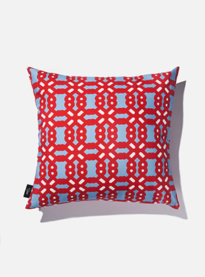 [MD &amp;P!CK] &amp;STORE CUSHION COVER BOLD SKY