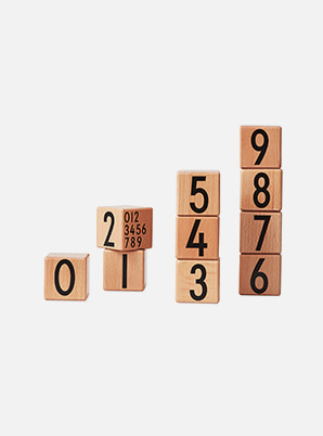 [MD &amp;P!CK] DESIGN LETTERS Wooden Number Cubes