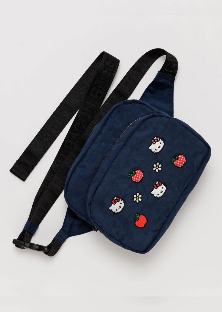 Baggu:: Fanny Pack - Embroidered Hello Kitty ◆배송지연◆