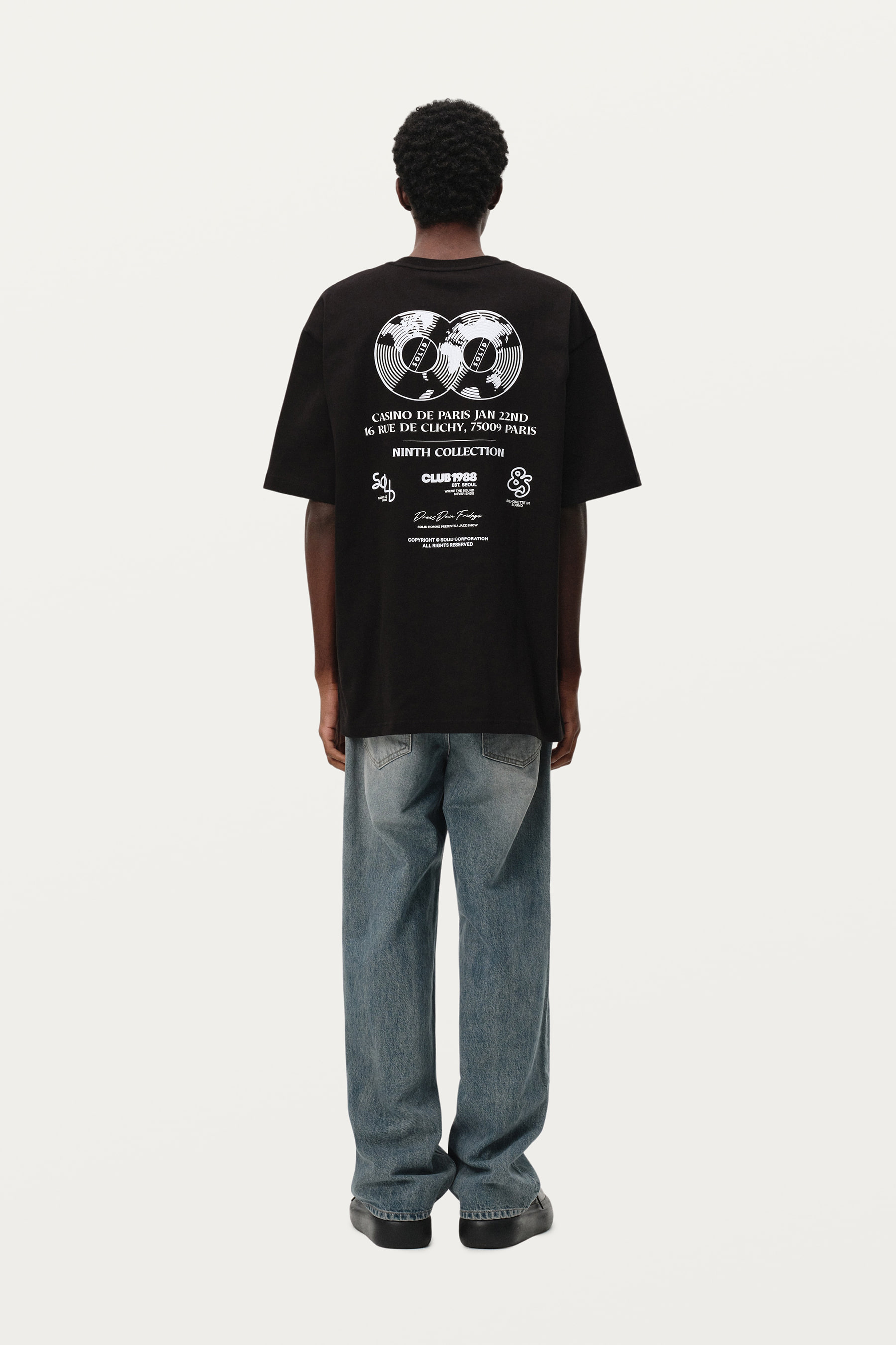 【関税込み】Solid Homme ブルー ロゴパッチ Tシャツ NBR8（ナンバーエイト）カレッジロゴパステルカラーTシャツ
