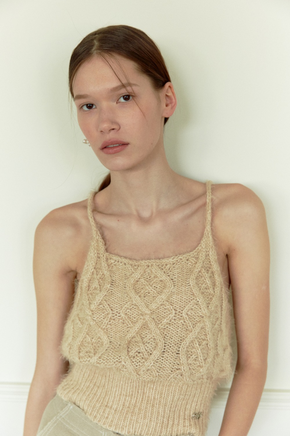 2ND_BACK STRING SLEEVELESS KNIT TOP_BEIGE