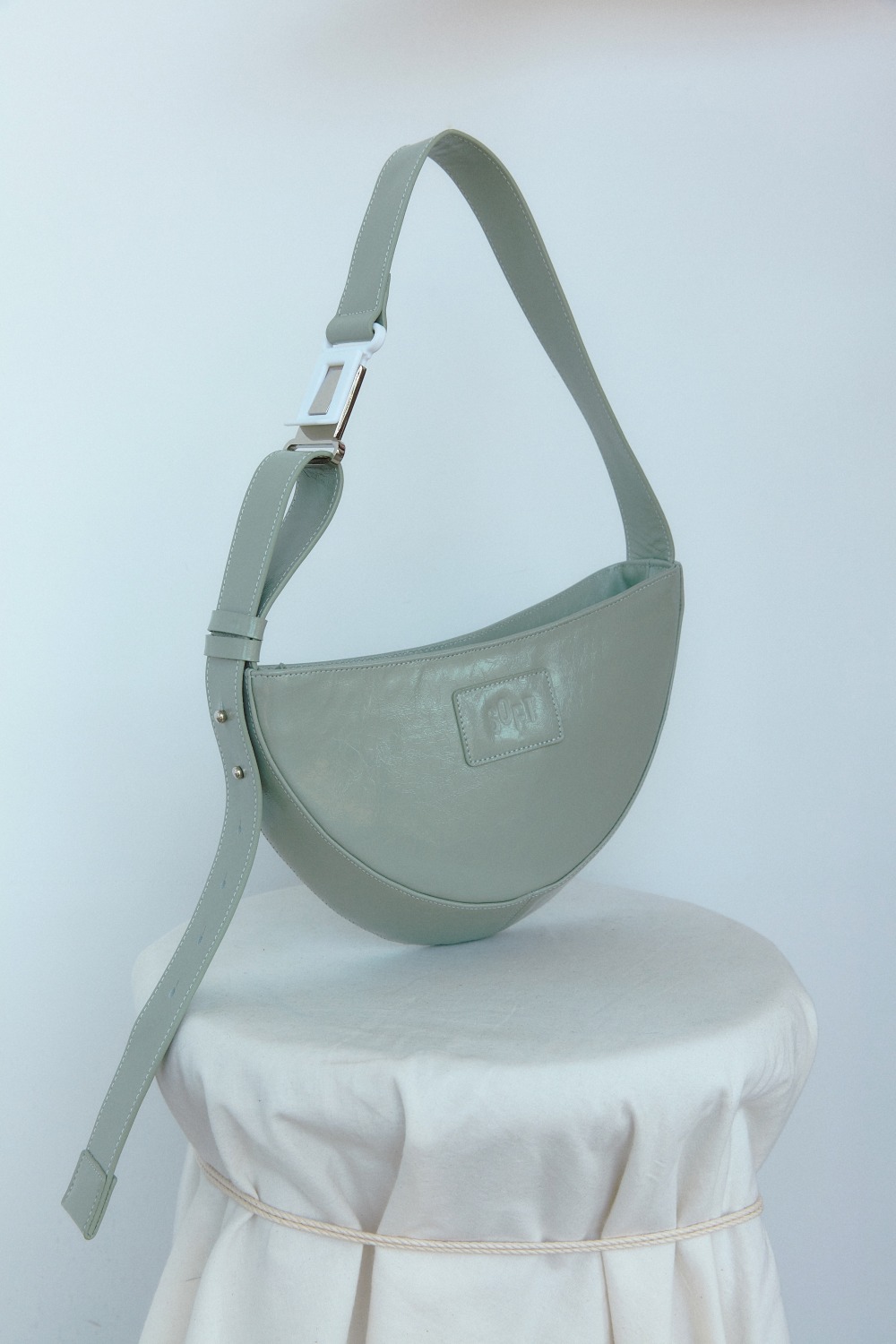 [REFURB] HALF MOON LEATHER BAG [GREEN]